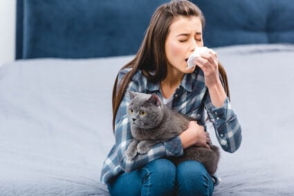 can cat allergies go away with exposure?